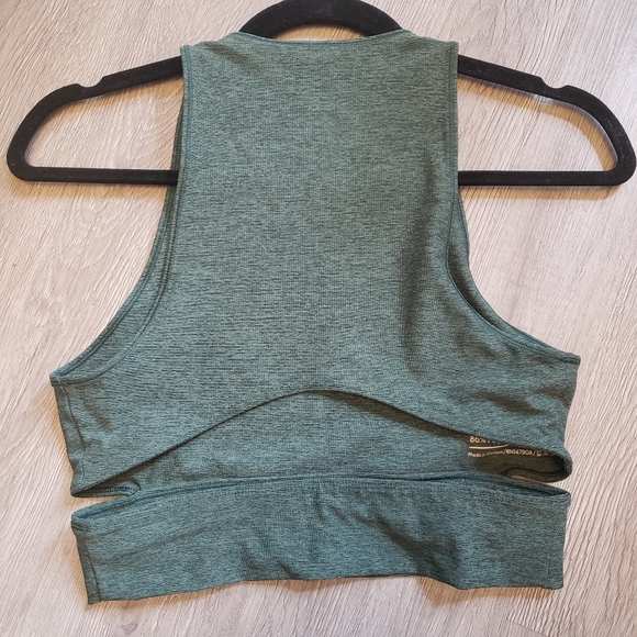 NWOT Outdoor Voices Slashback Crop Top Activewear Small - Picture 7 of 8